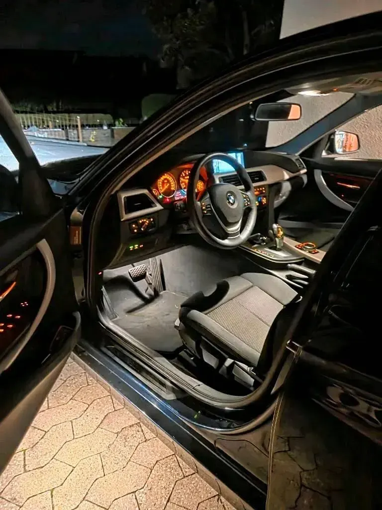 Używany BMW 320 184 KM (135 kW) 2015 Niebieski Kombi