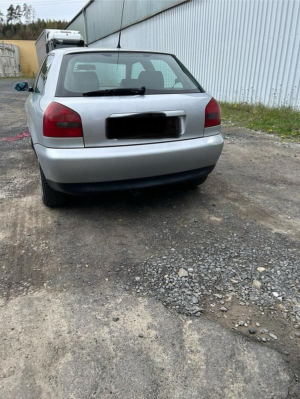 Gebraucht Audi A3 125 PS (91 kW) 1997 Silber Kleinwagen
