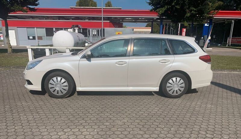 Gebraucht Subaru Legacy Active 150 PS (110 kW) 2012 Weiß Kombi