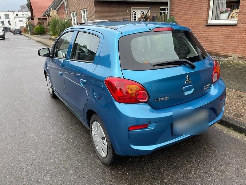 Second-hand Mitsubishi Space Star 71 CP (52 kW) 2018 Albastru Hatchback