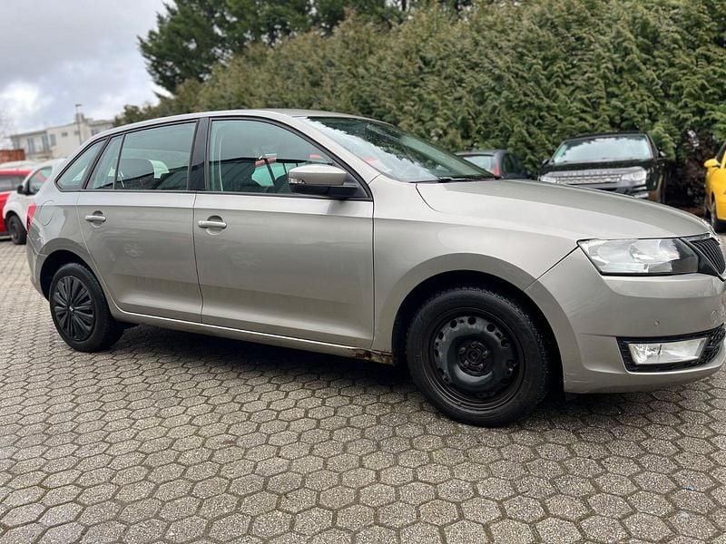 Gebraucht Skoda Rapid Ambition 125 PS (91 kW) 2016 Beige Kleinwagen