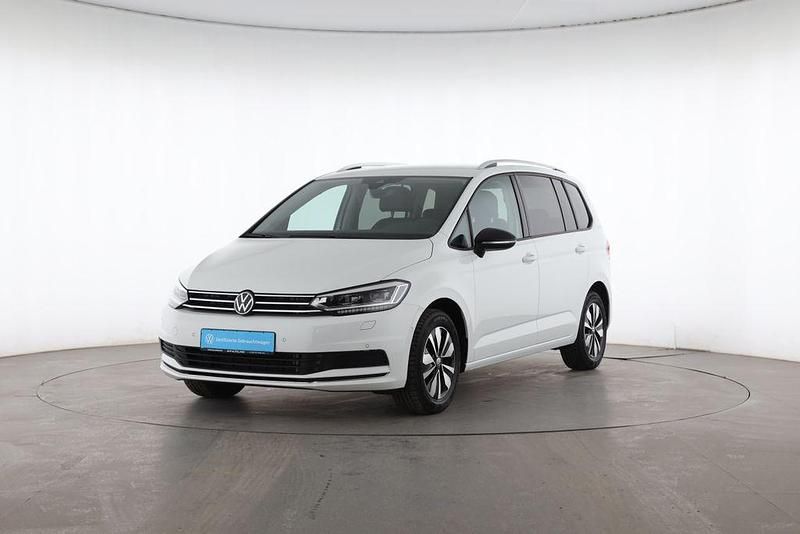 Gebraucht VW Touran Goal 150 PS (110 kW) 2025 Pure white Van / Kleinbus