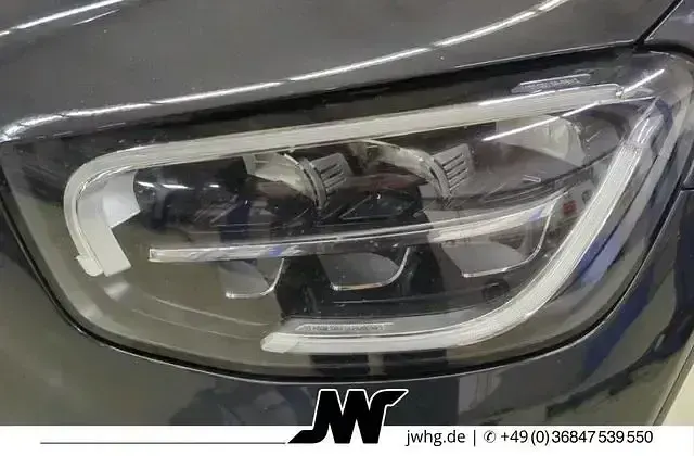 Gebraucht Mercedes GLC300e 320 PS (235 kW) 2021 Grau SUV