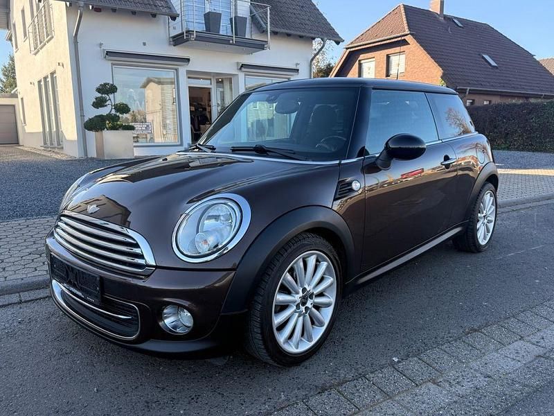 Braun Gebraucht 2011 Mini Cooper Kleinwagen | 5.390 € (Fairer Preis) - Bild 1/4