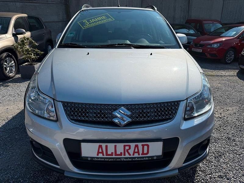 Gebraucht Suzuki SX4 Limited 120 PS (88 kW) 2011 Silber SUV
