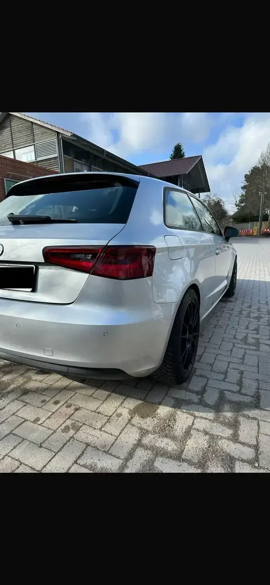 Gebraucht Audi A3 Premium 105 PS (77 kW) 2013 Grau Limousine