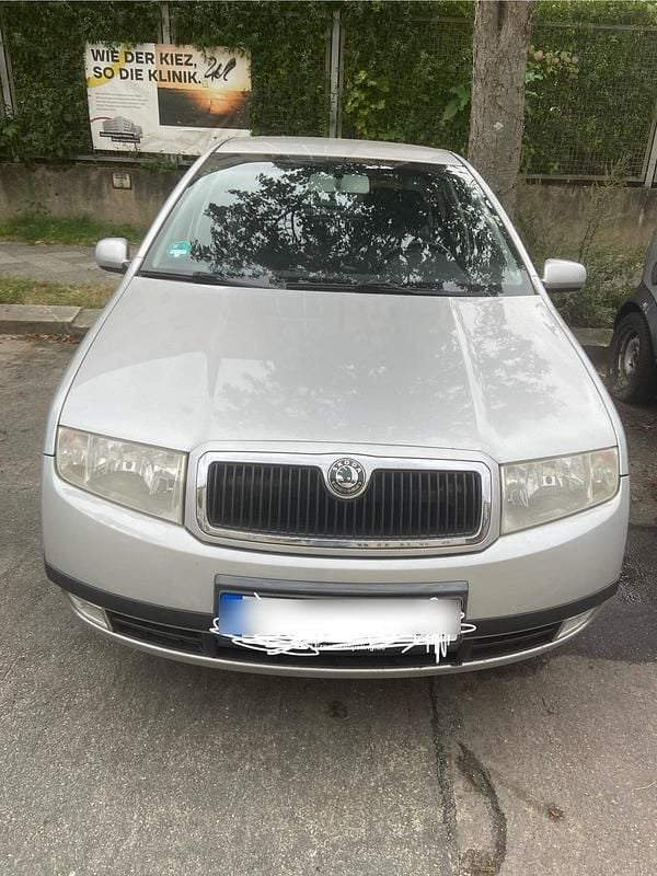 Gebraucht Skoda Fabia Classic 75 PS (55 kW) 2004 Silber Limousine