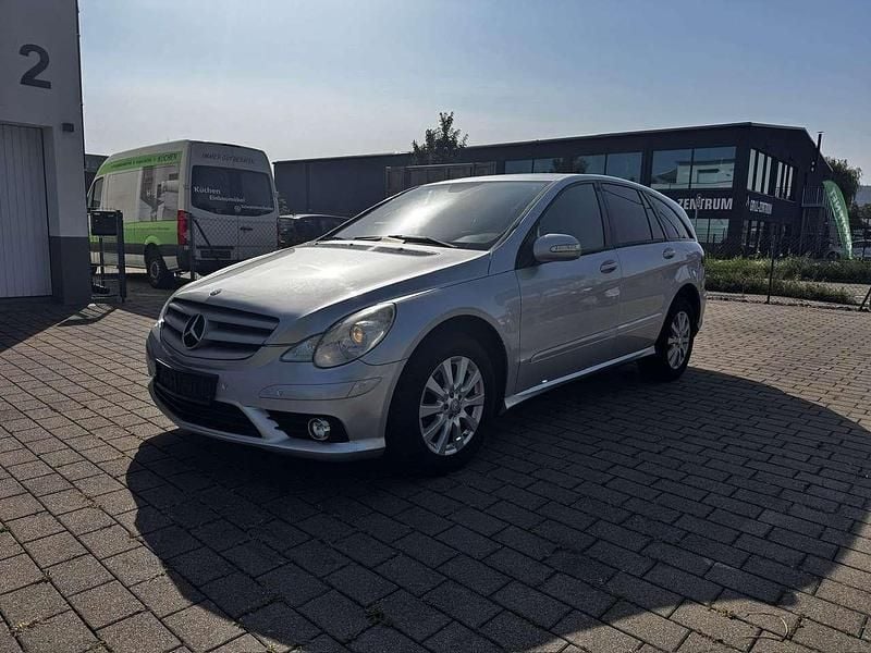 Silber Gebraucht 2007 Mercedes R280 Van / Kleinbus | 4.500 € (Superpreis) - Bild 1/4