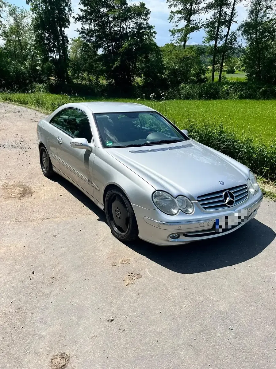 Gebraucht Mercedes CLK200 163 PS (119 kW) 2005 Silber Coupé