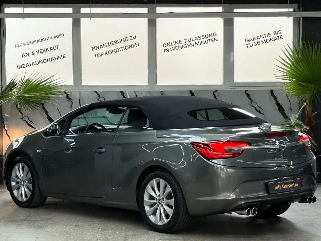 Gebraucht Opel Cascada Innovation 140 PS (102 kW) 2017 Grau Cabrio