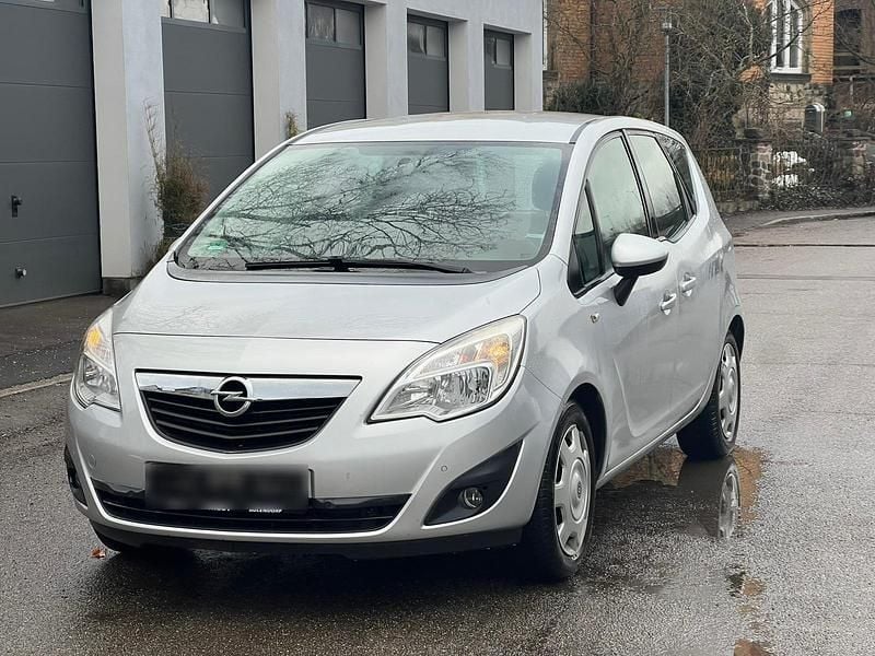 Gebraucht Opel Meriva 105 PS (77 kW) 2010 Silber Van / Kleinbus