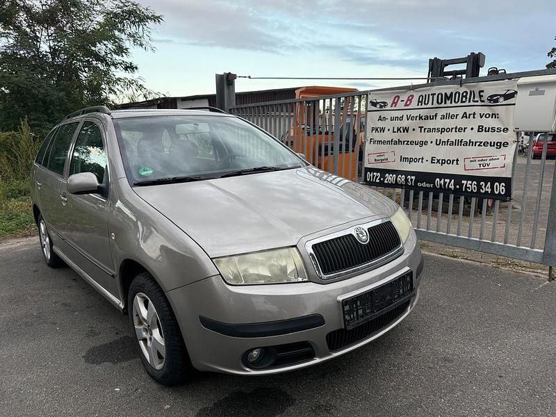 Beige Gebraucht 2007 Skoda Fabia Ambiente Kleinwagen | 900 € (Superpreis) - Bild 1/4