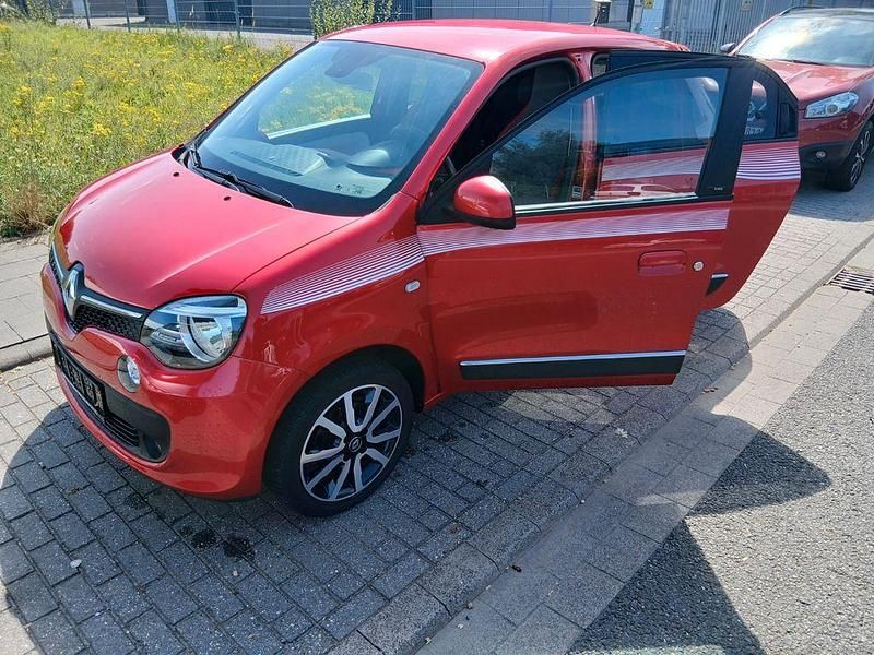 Rot Gebraucht 2019 Renault Twingo Life Kleinwagen | 7.700 € (Guter Preis) - Bild 1/4