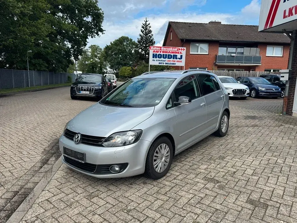 Gebraucht VW Golf VI Style 105 PS (77 kW) 2011 Silber Kleinwagen