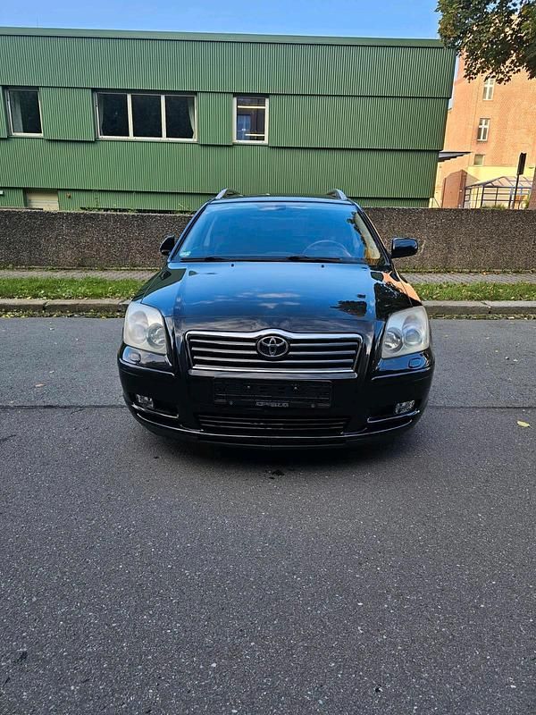 Schwarz Gebraucht 2006 Toyota Avensis Limousine | 2.500 € (Guter Preis) - Bild 1/4
