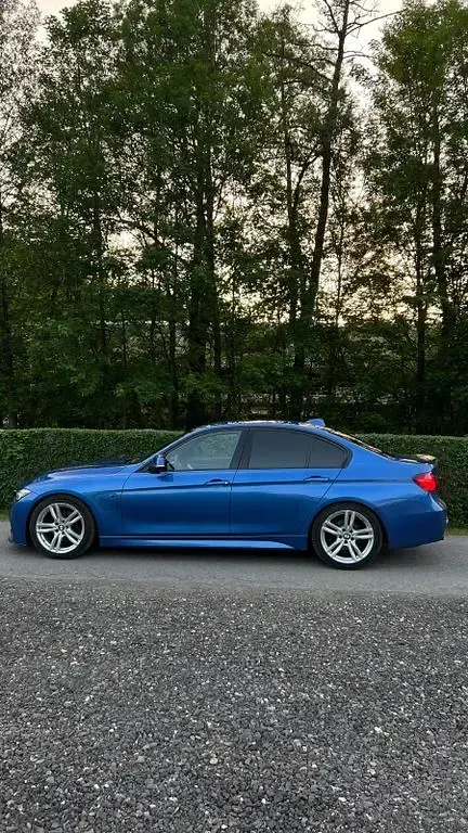 Gebraucht BMW 330e iPerformance 252 PS (185 kW) 2018 Blau Limousine