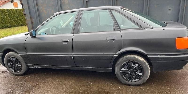 Second-hand Audi 80 70 CP (51 kW) 1991 Negru Berlinǎ