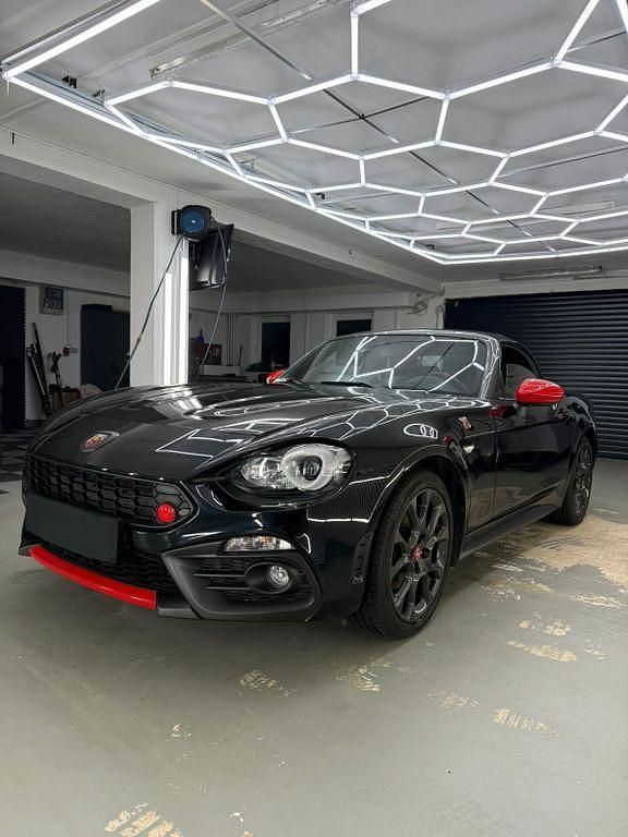 Usata Abarth 124 Spider 185 CV (136 kW) 2017 Nero Cabrio