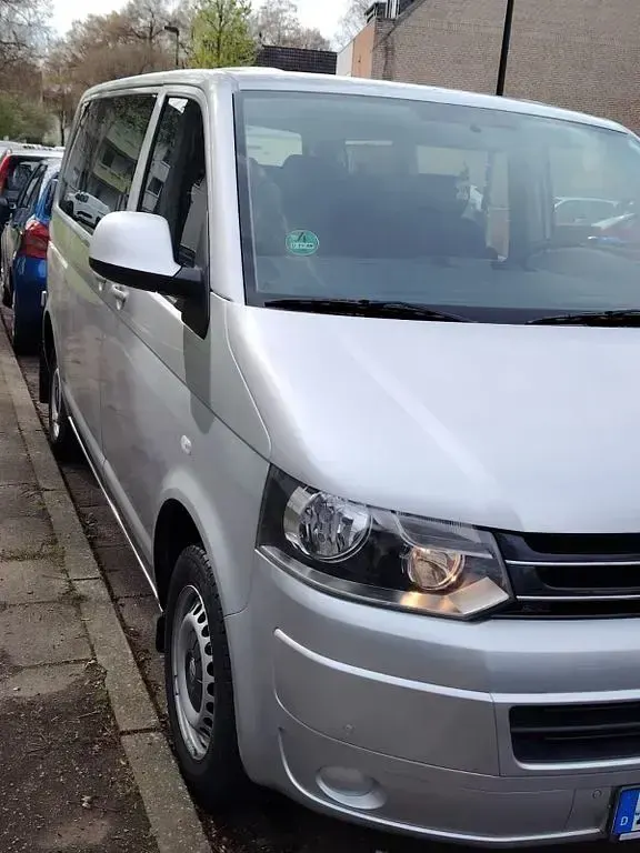 Gebraucht VW Caravelle 116 PS (85 kW) 2013 Silber Van