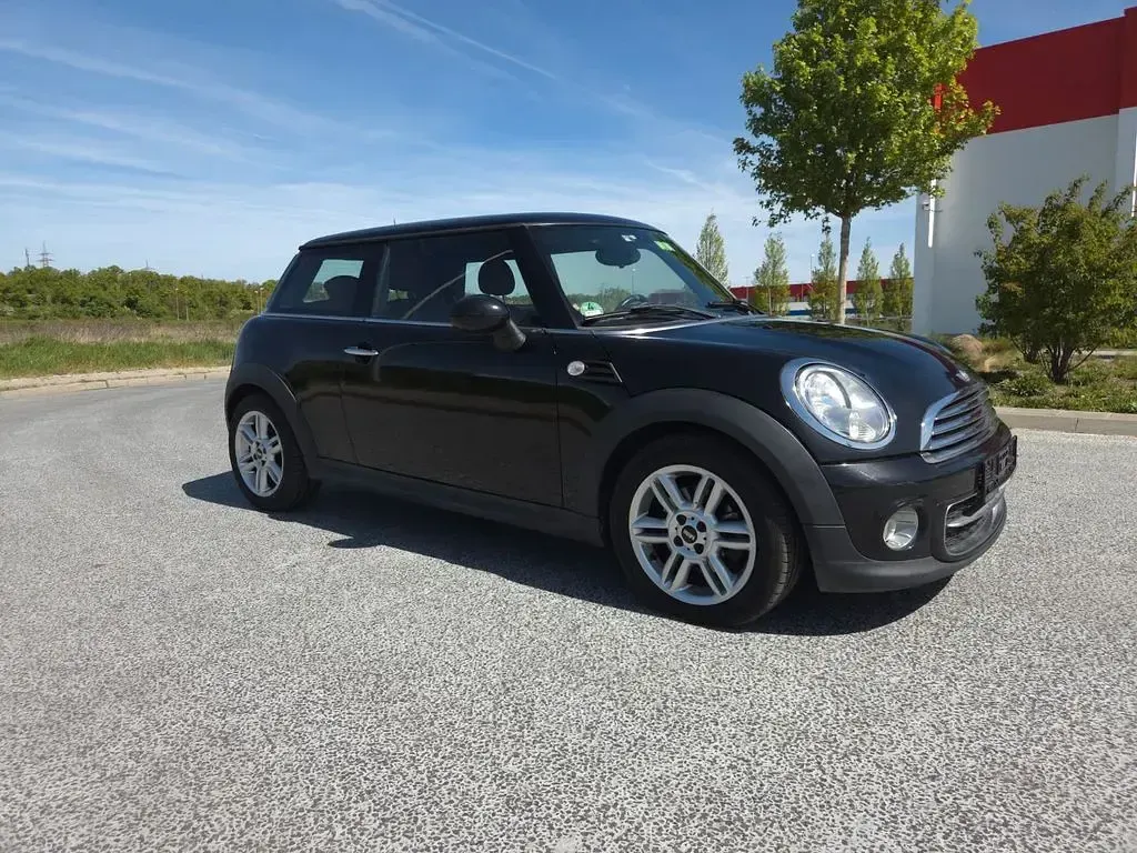 Gebraucht Mini Cooper D 111 PS (81 kW) 2013 Schwarz Kleinwagen