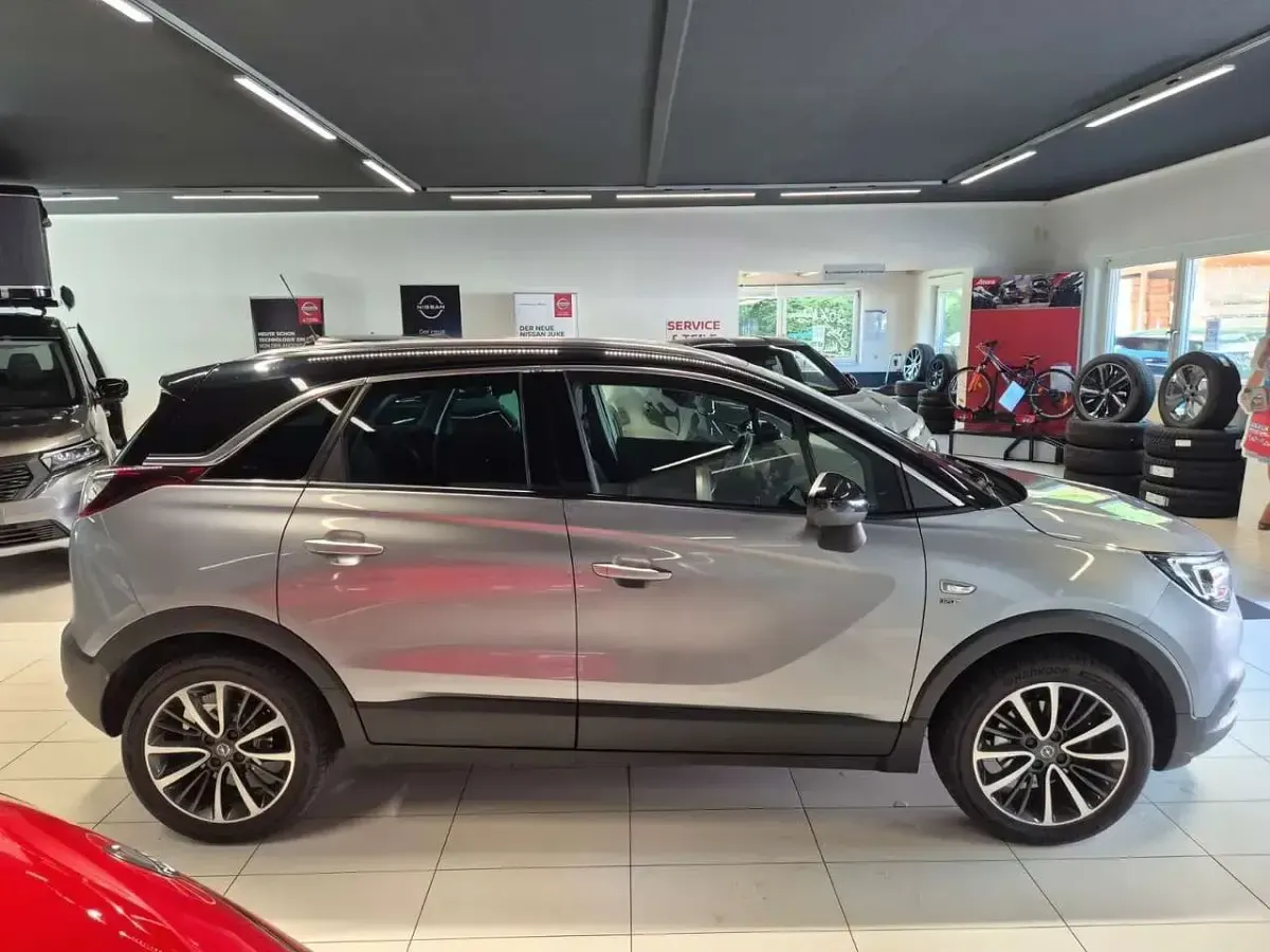 Gebraucht Opel Crossland X 131 PS (96 kW) 2019 Quartz/artense grey SUV