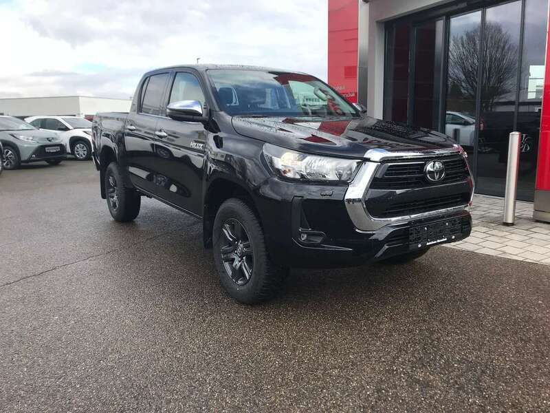 Tiefschwarz Neu 2025 Toyota HiLux Comfort Abholung | 54.490 € (Fairer Preis) - Bild 1/4