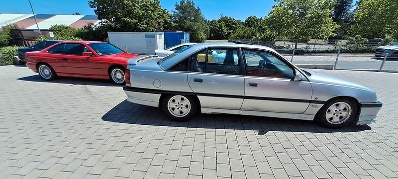 Gebraucht Opel Omega 179 PS (131 kW) 1987 Silber Limousine