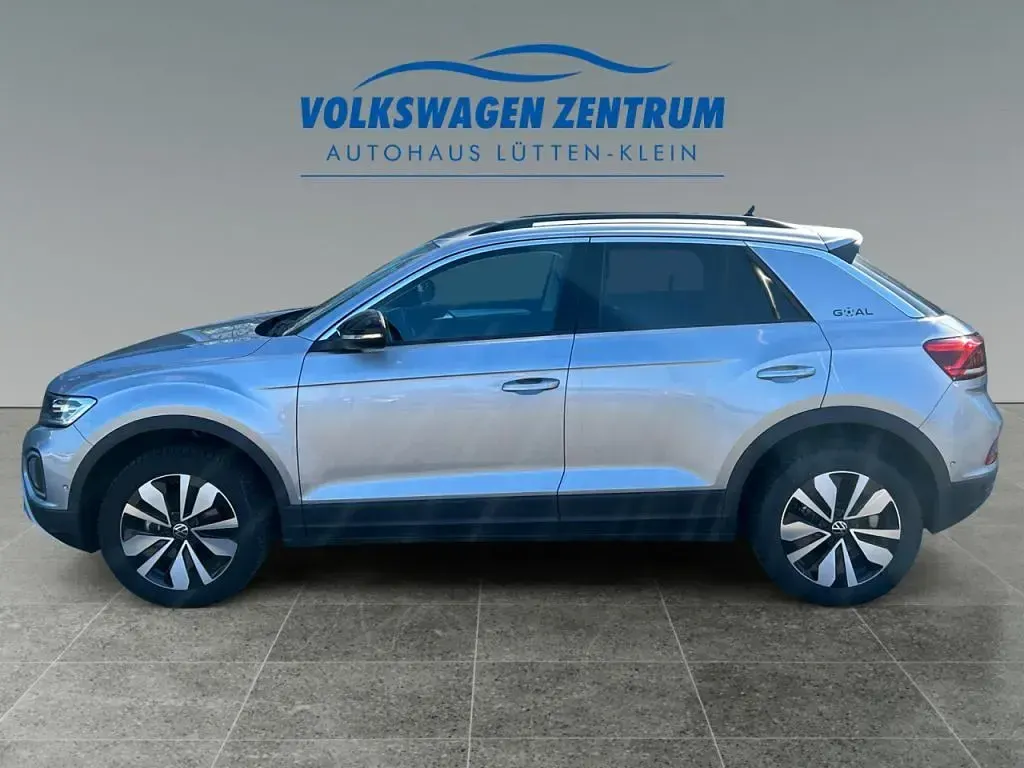 Gebraucht VW T-Roc Goal 150 PS (110 kW) 2025 Pyritsilber (metallic) SUV