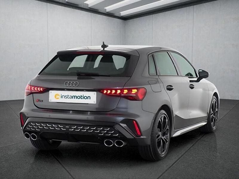 Gebraucht Audi S3 333 PS (244 kW) 2025 Grau Limousine