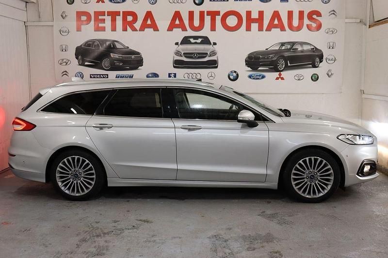 Silber Gebraucht 2021 Ford Mondeo Titanium Limousine | 15.199 € (Guter Preis) - Bild 1/4