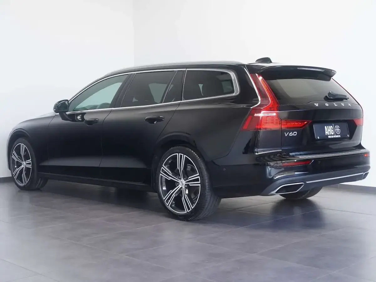 Occasion Volvo V60 Plus 197 ch (144 kW) 2022 Noir Break