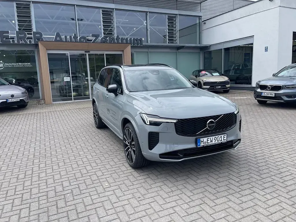 Gebraucht Volvo XC90 Plus 310 PS (228 kW) 2026 Grau SUV