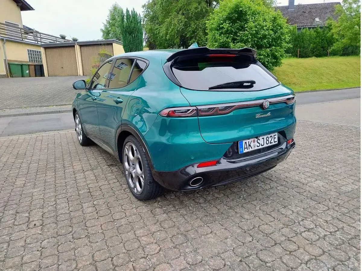 Gebraucht Alfa Romeo Tonale Veloce 280 PS (205 kW) 2023 Grün (gruen) SUV