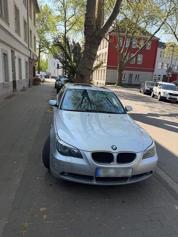 Second-hand BMW 525 218 CP (160 kW) 2005 Argintiu Berlinǎ