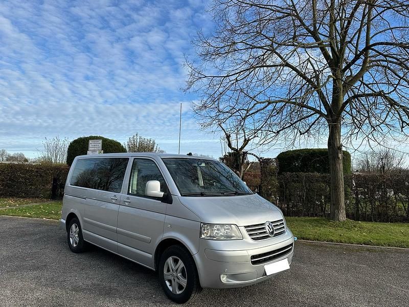 Grau Gebraucht 2007 VW Multivan Van | 12.600 € (Superpreis) - Bild 1/4