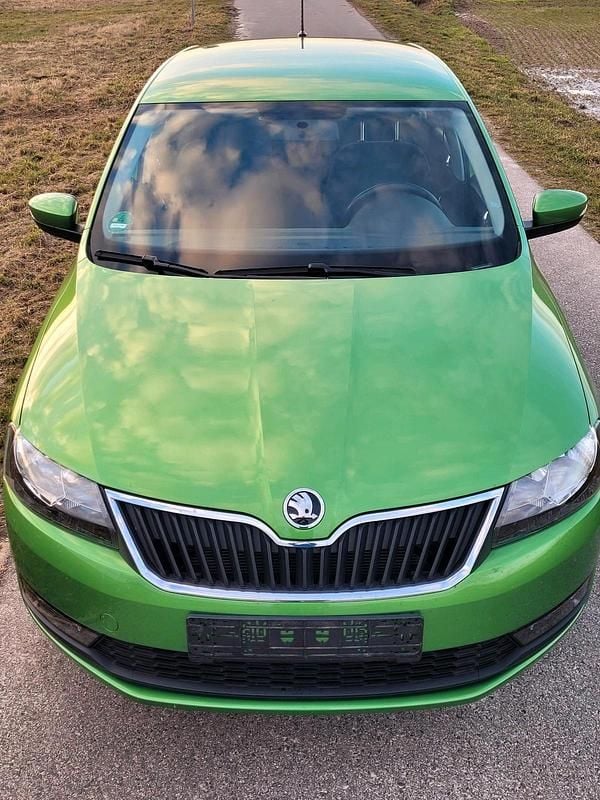 Gebraucht Skoda Rapid 95 PS (69 kW) 2019 Grün Kleinwagen