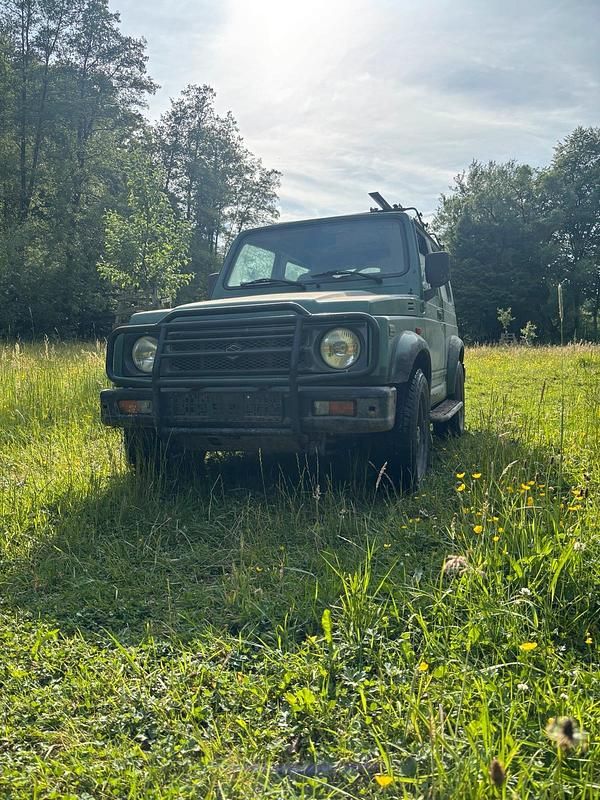 Grün Gebraucht 1997 Suzuki Samurai SUV | 4.099 € (Superpreis) - Bild 1/4