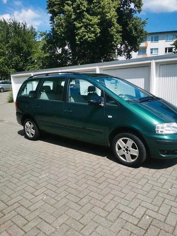 Gebraucht VW Sharan 150 PS (110 kW) 2000 Grün Van / Kleinbus