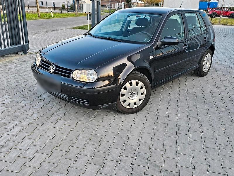 Gebraucht VW Golf IV 75 PS (55 kW) 2002 Schwarz Kleinwagen