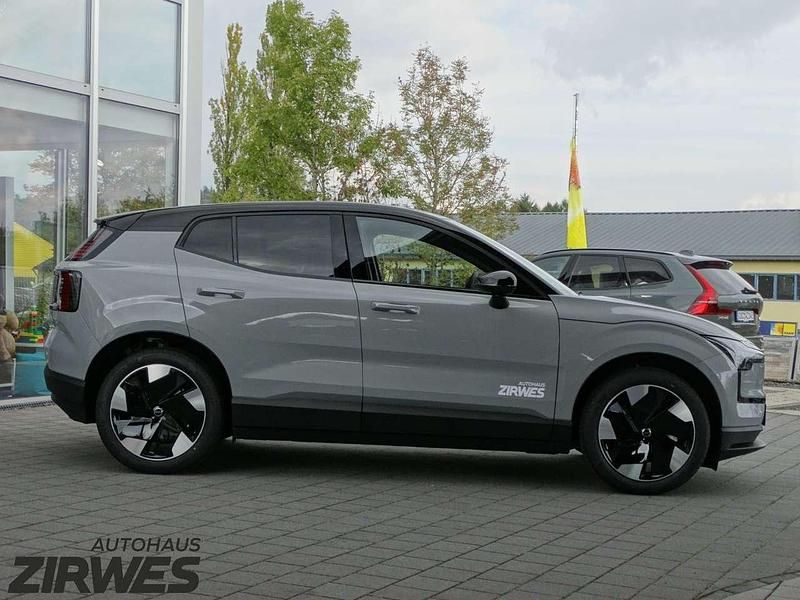Gebraucht Volvo EX30 Plus 200 kW (272 PS) 2025 Vapour grey SUV