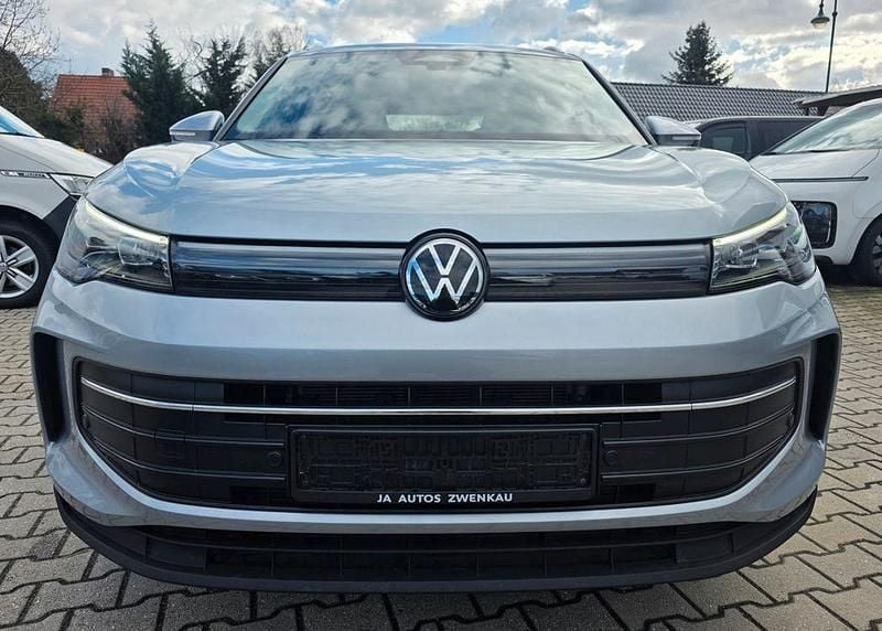 Gebraucht VW Tiguan Life 131 PS (96 kW) 2024 Silber SUV