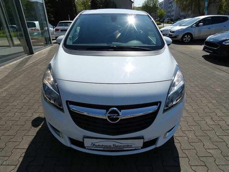 Second-hand Opel Meriva Active 120 CP (88 kW) 2017 Alb Monovolum