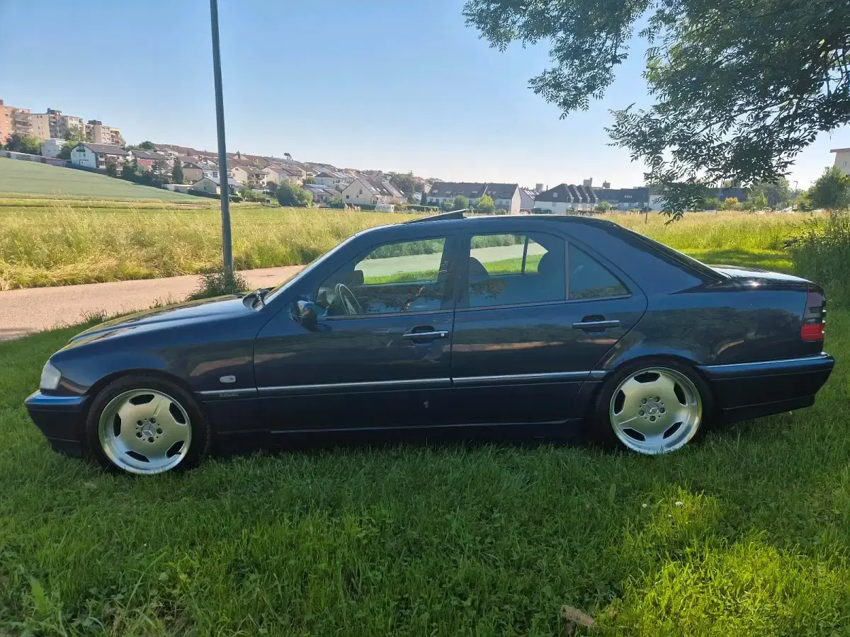 Gebraucht Mercedes C200 136 PS (100 kW) 2000 Blau Limousine