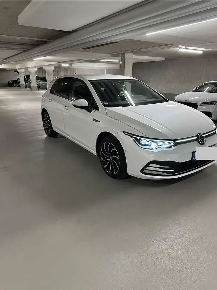 Gebraucht VW Golf VIII Style 190 PS (139 kW) 2021 Limousine