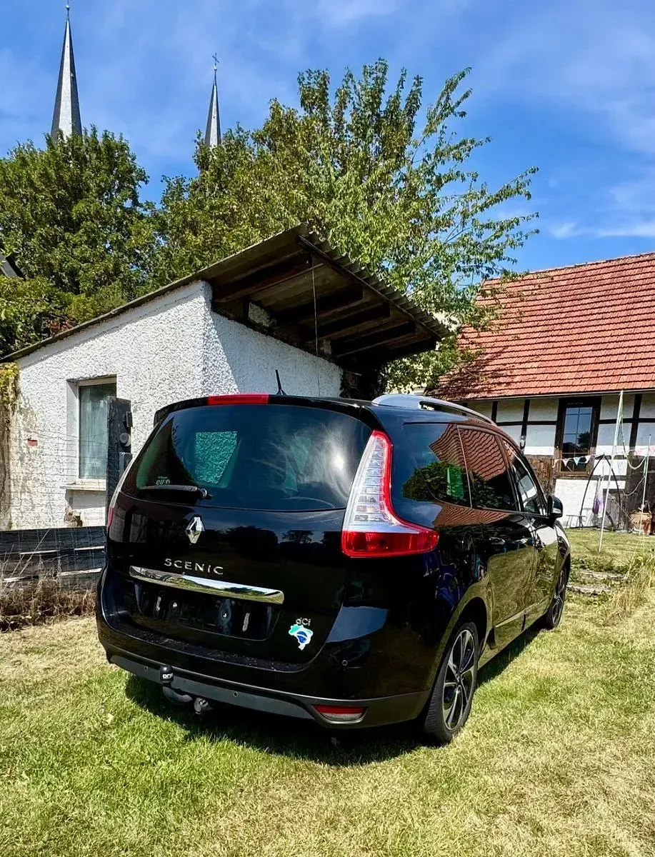 Gebraucht Renault Grand Scénic III Bose Edition 131 PS (96 kW) 2015 Schwarz Van / Kleinbus