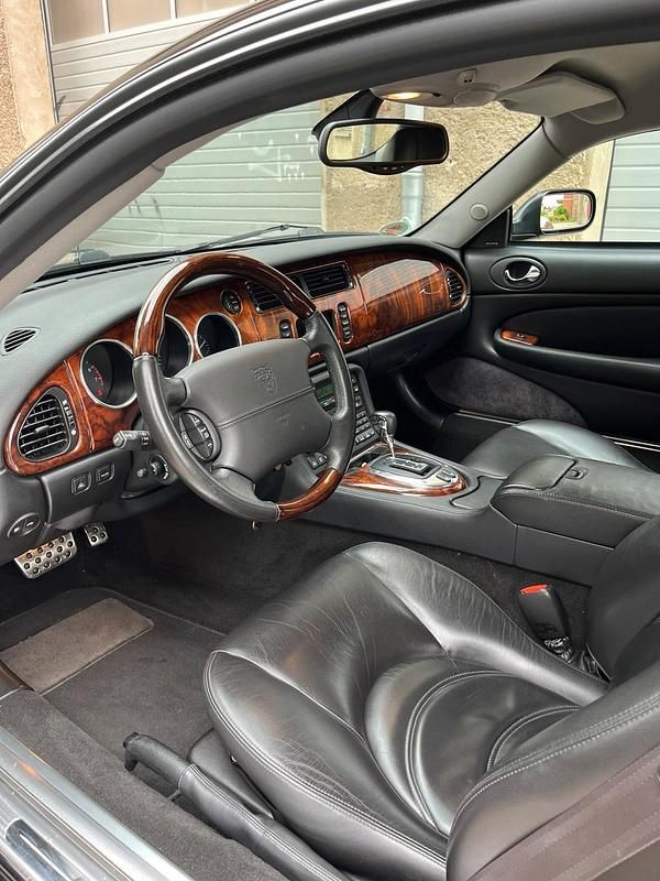 Gebraucht Jaguar XK8 396 PS (291 kW) 2005 Schwarz Coupé