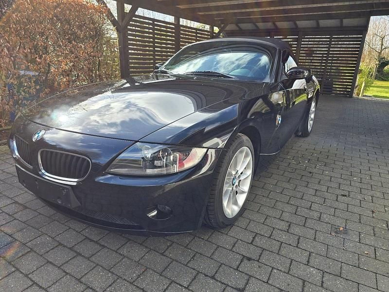 Gebraucht BMW Z4 170 PS (125 kW) 2004 Schwarz Cabrio