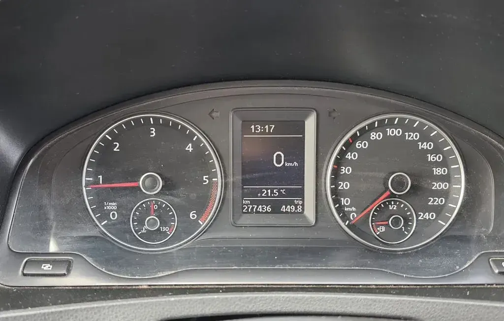 Gebraucht VW T5 140 PS (102 kW) 2012 Grau Van