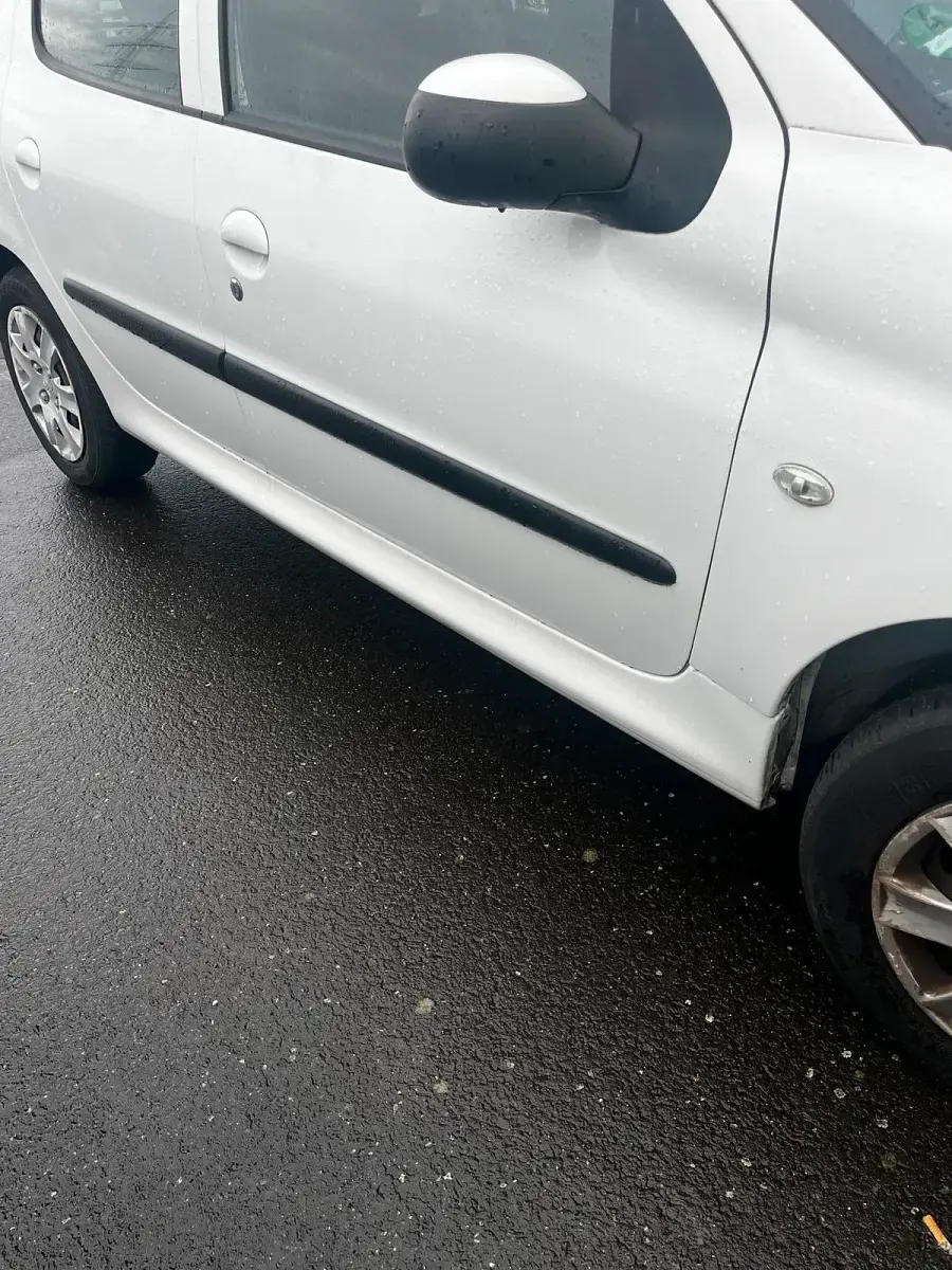Gebraucht Peugeot 206+ 2011 Weiß Kleinwagen