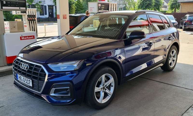 Navarrablau metallic Gebraucht 2022 Audi Q5 Business SUV | 34.650 € (Superpreis) - Bild 1/4